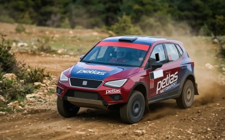 Petlas motorsporlarında iki farklı organizasyonla mücadelede